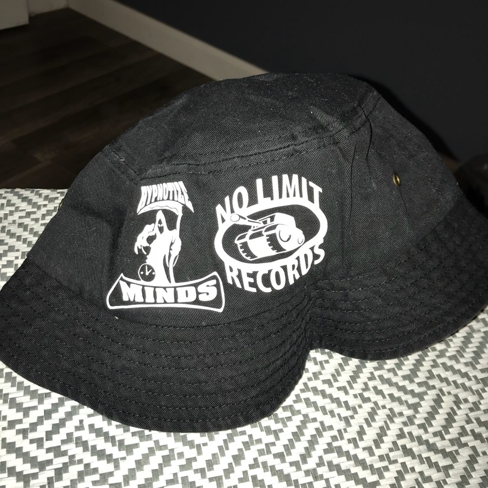 Bucket hat nice